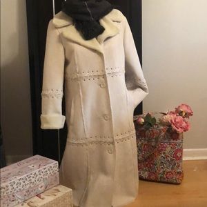 Women’s winter coat.